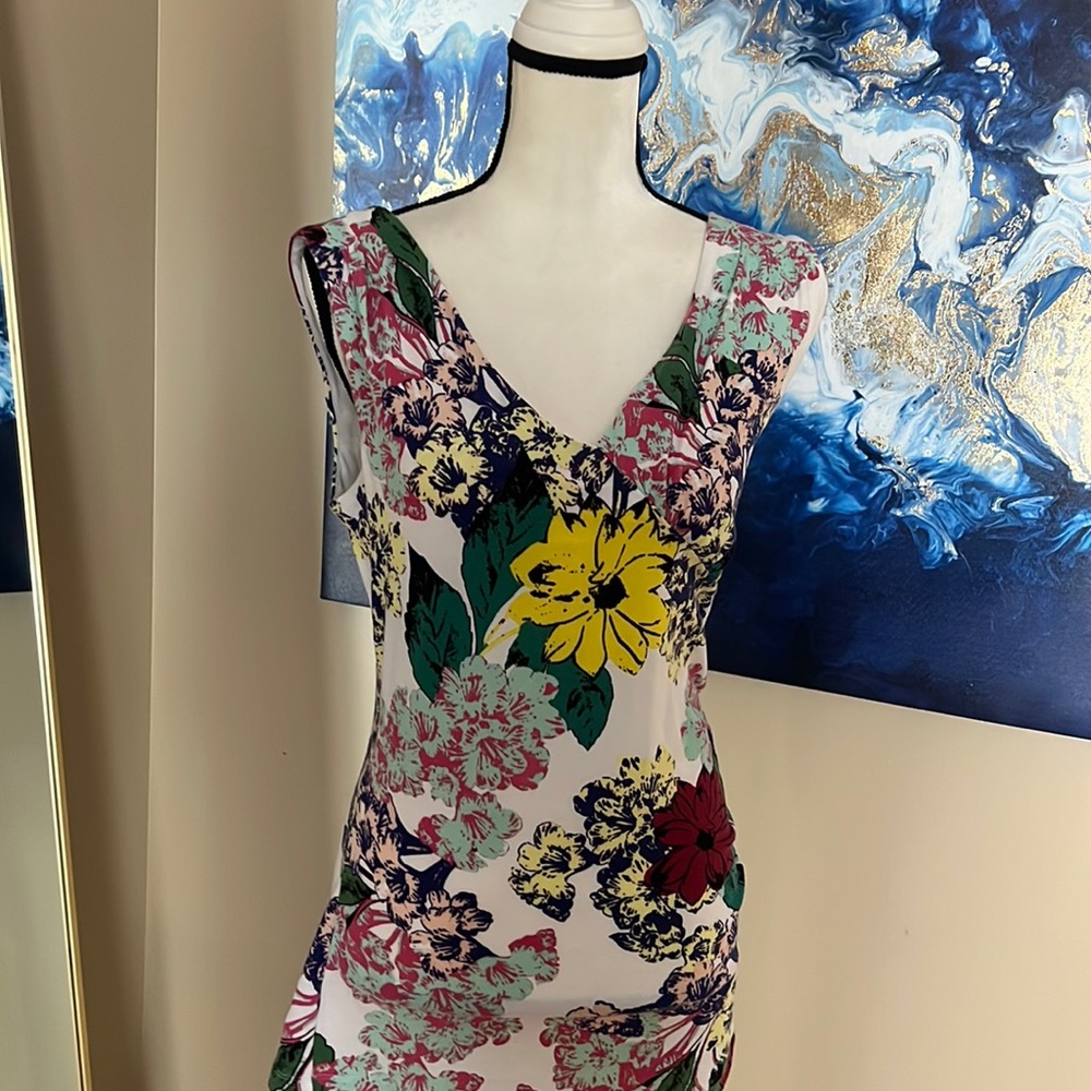 CAbi V-neck Multicolor floral tank top Ruched side Stretch Style 305